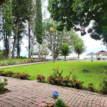 Hotel Pandu Lakeside Tuktuk Luaran gambar