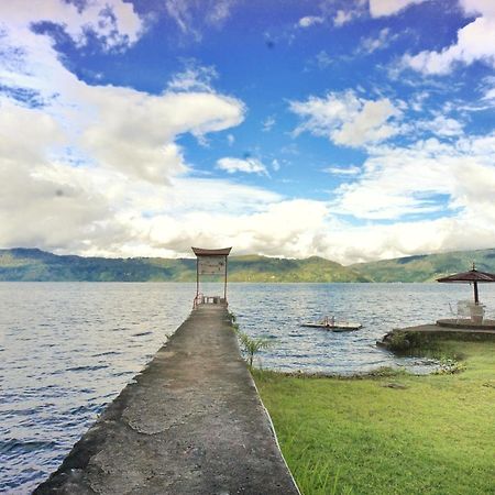 Hotel Pandu Lakeside Tuktuk Luaran gambar