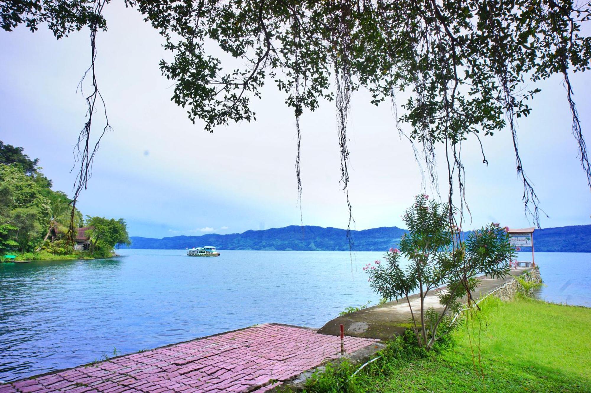 Hotel Pandu Lakeside Tuktuk Luaran gambar