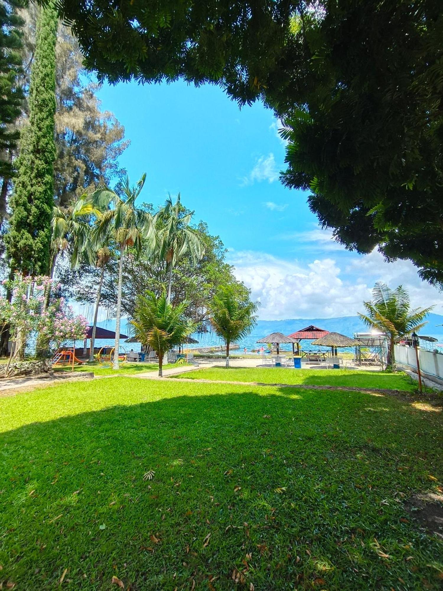 Hotel Pandu Lakeside Tuktuk Luaran gambar