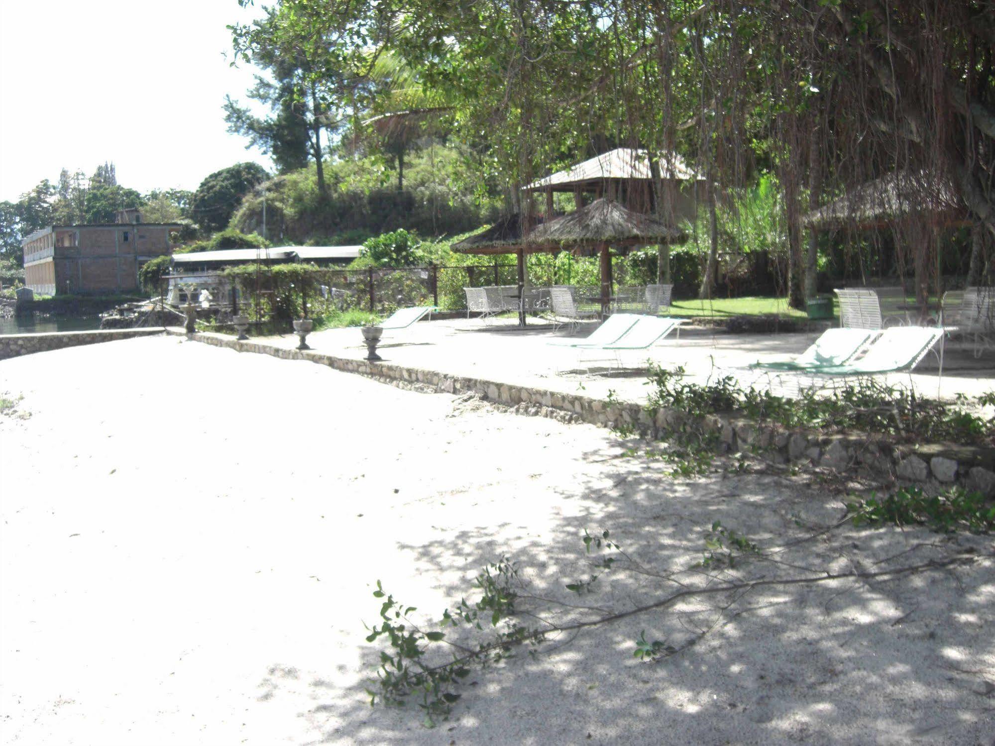 Hotel Pandu Lakeside Tuktuk Luaran gambar